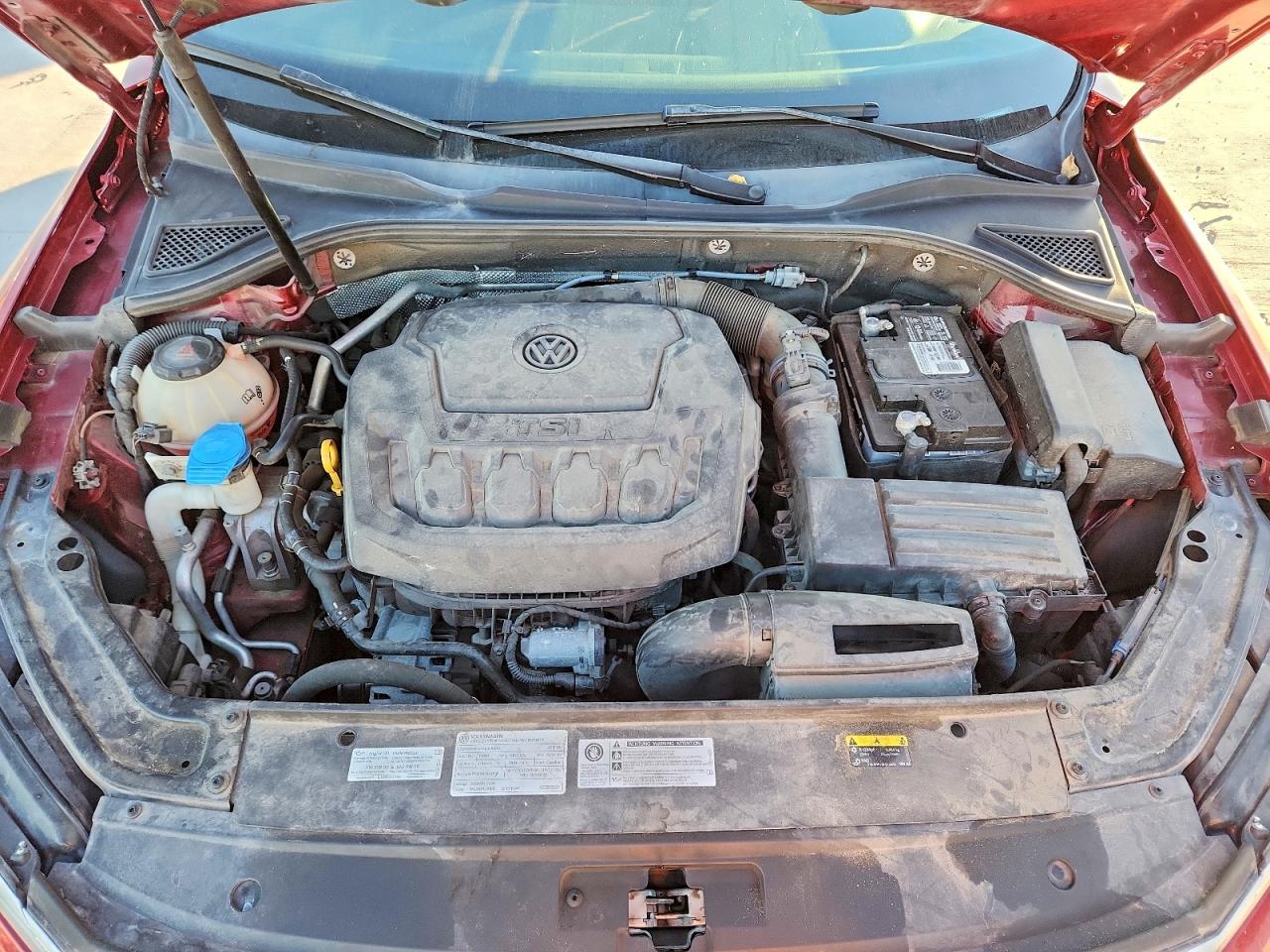 2018 VOLKSWAGEN PASSAT SEL PREMIUM photo 11