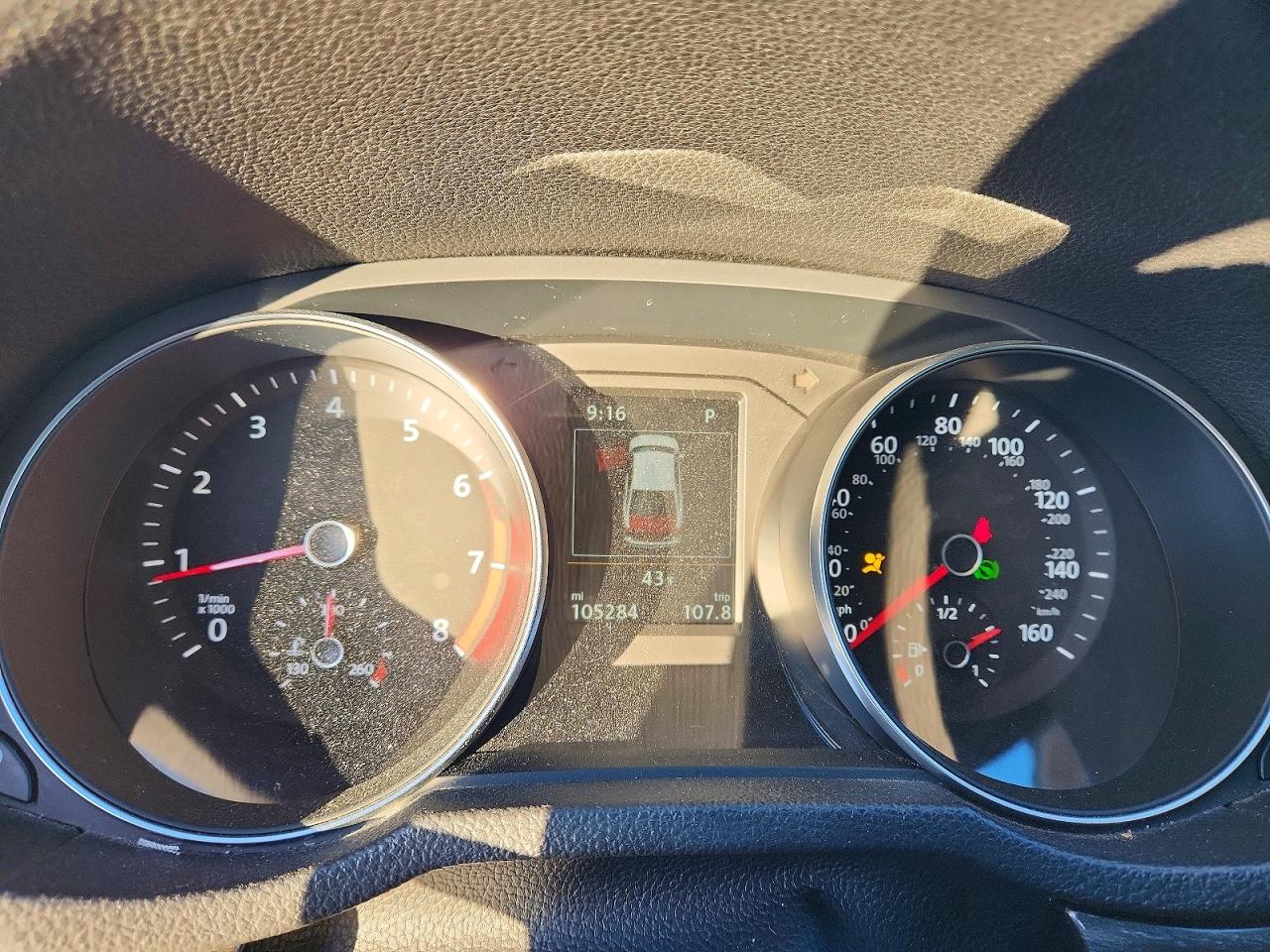 2018 VOLKSWAGEN PASSAT SEL PREMIUM photo 9
