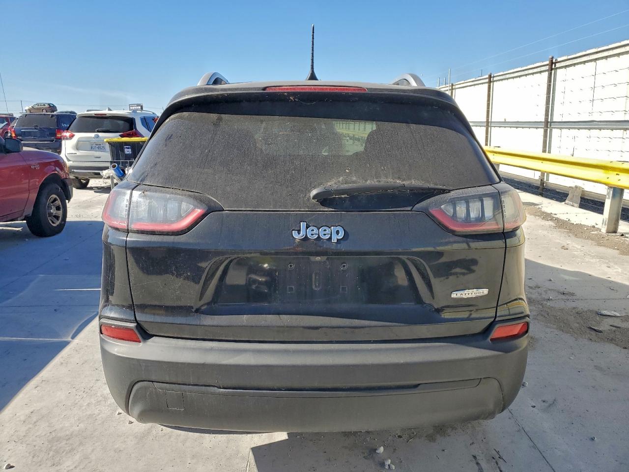 2019 JEEP CHEROKEE LATITUDE photo 6
