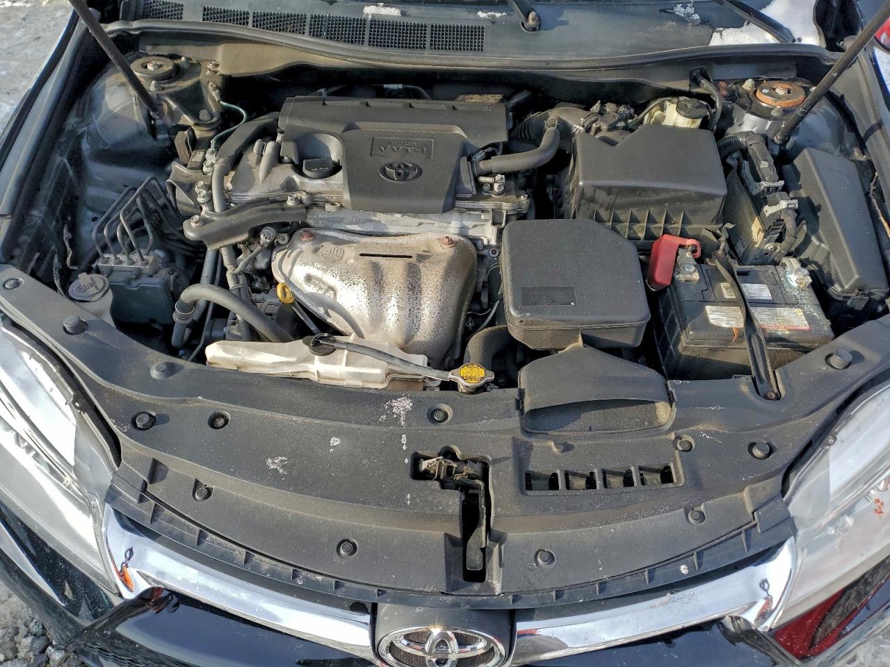 2015 TOYOTA CAMRY LE photo 11