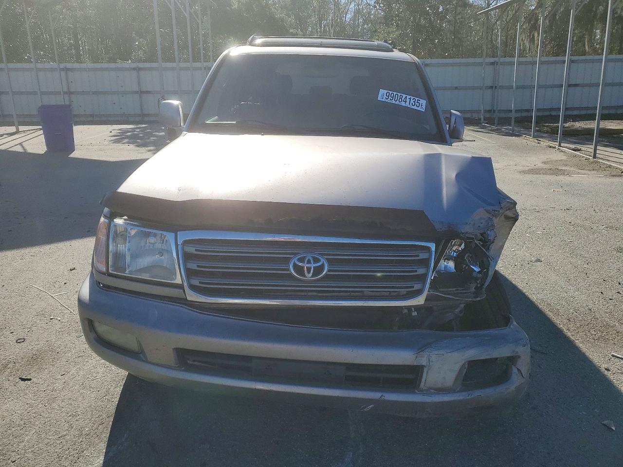 2004 TOYOTA LAND CRUISER photo 5
