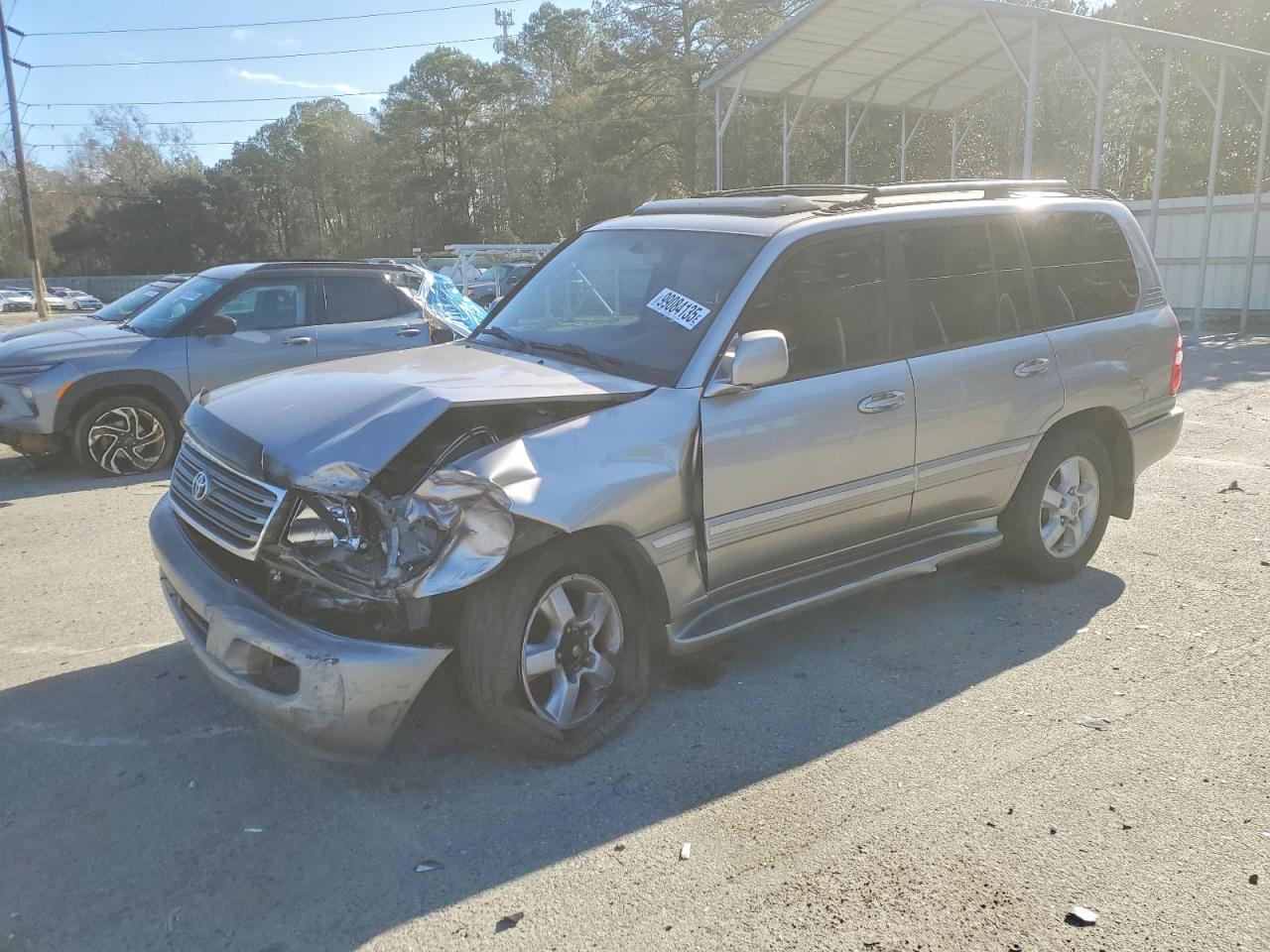 2004 TOYOTA LAND CRUISER