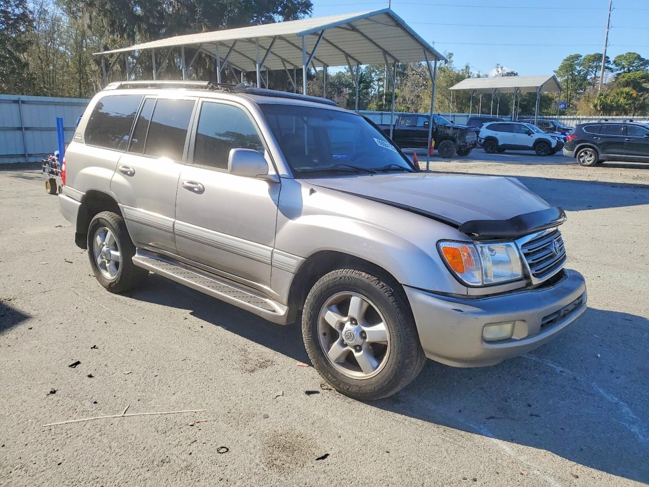 2004 TOYOTA LAND CRUISER photo 4