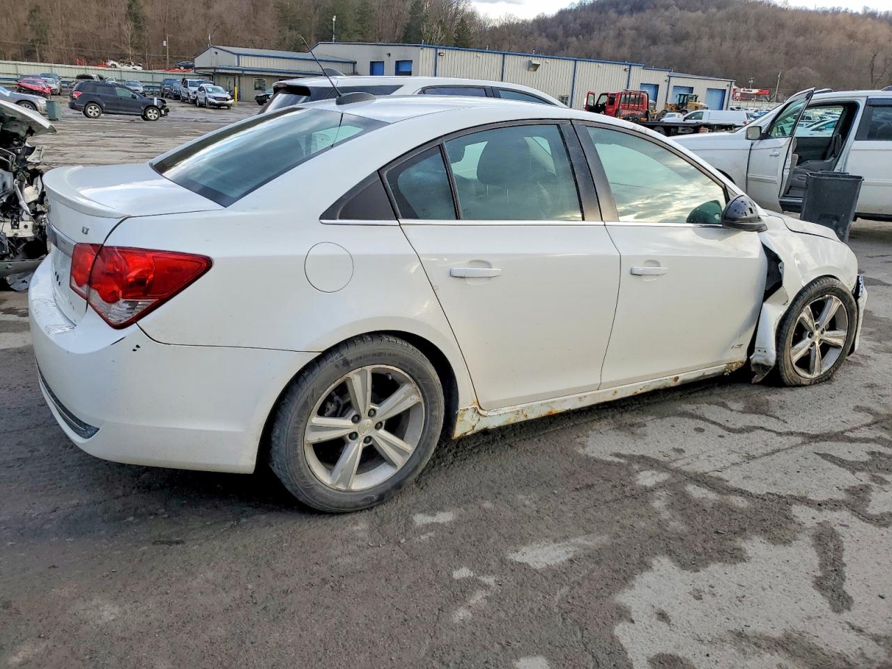 2015 CHEVROLET CRUZE LT photo 5