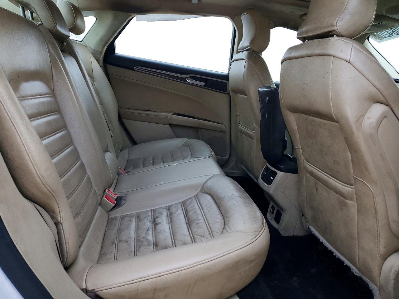 2016 FORD FUSION SE HYBRID photo 37
