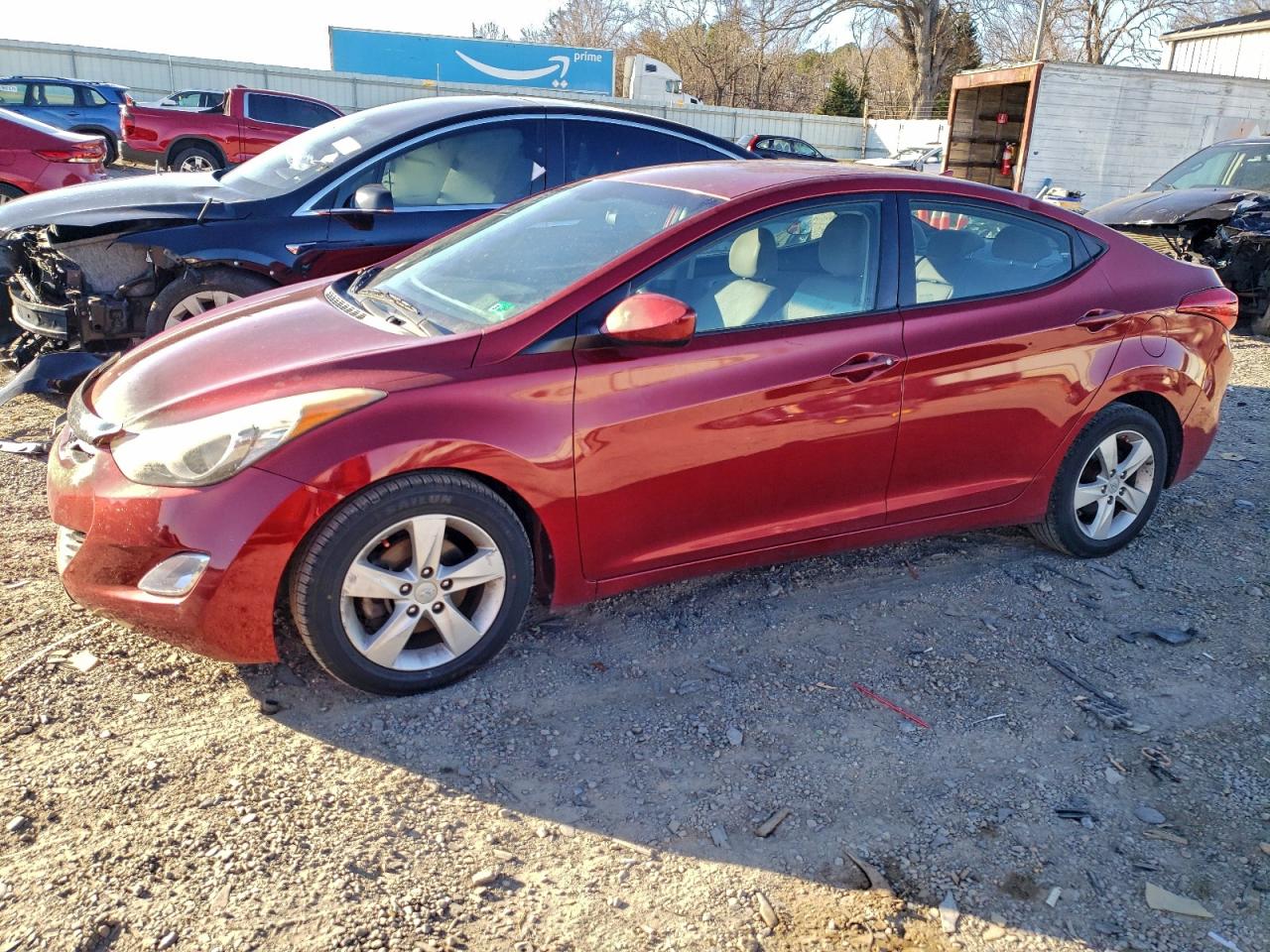 2013 HYUNDAI ELANTRA