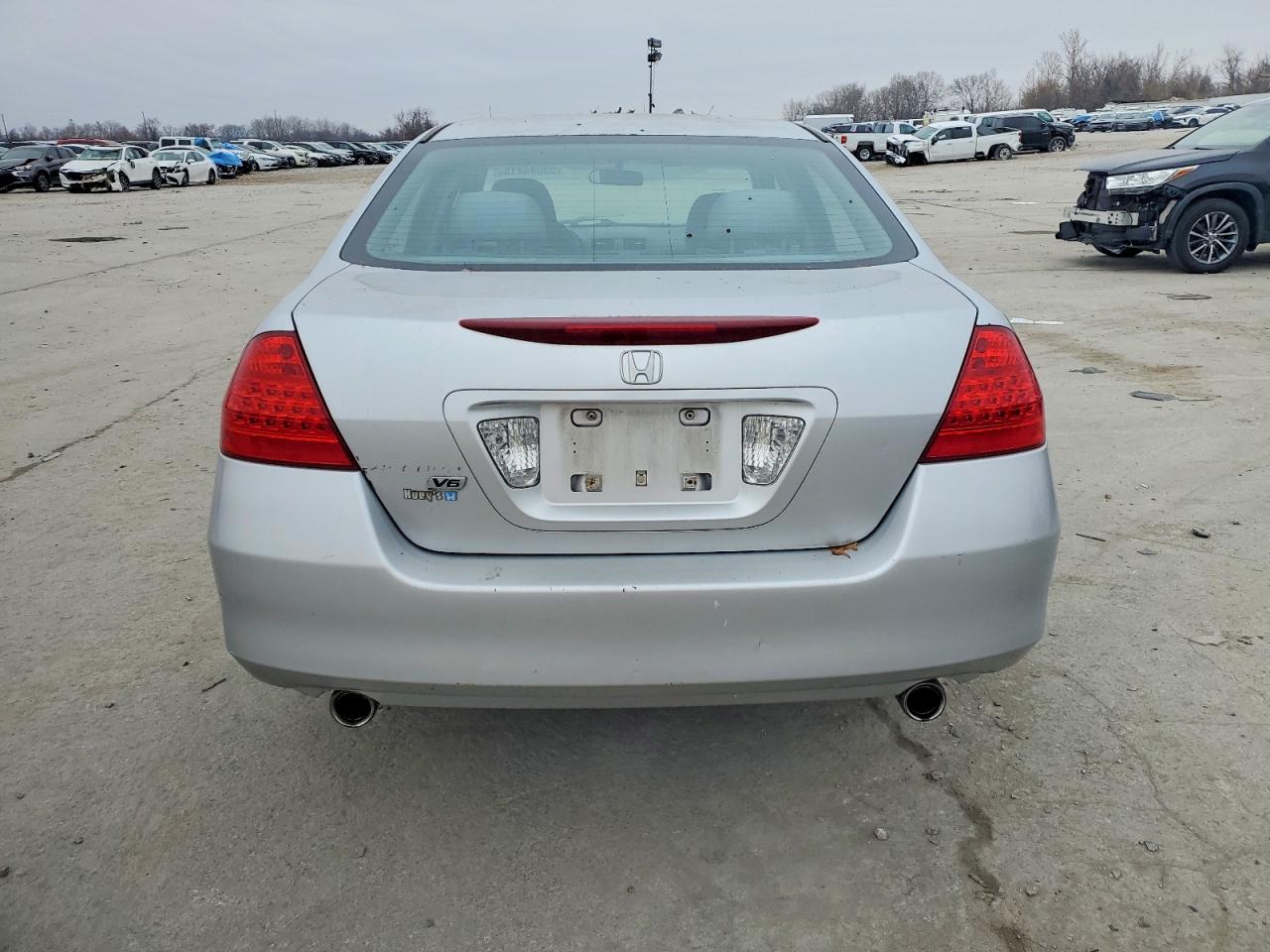 2007 HONDA ACCORD LX photo 11