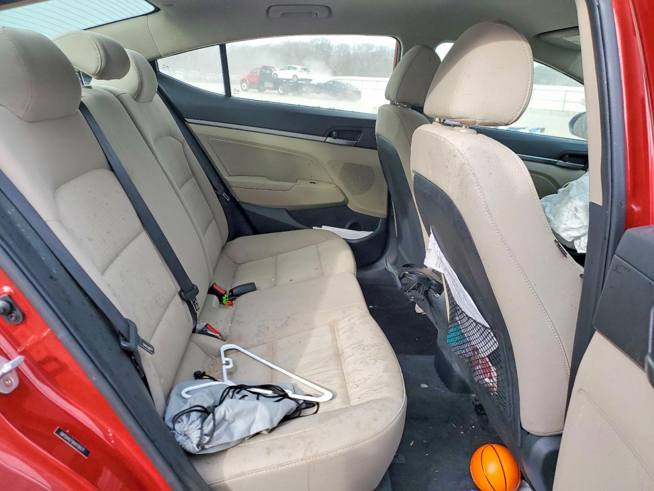 2017 HYUNDAI ELANTRA SE photo 10