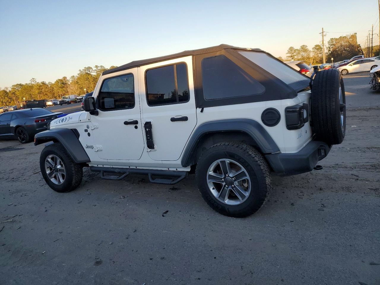 2018 JEEP WRANGLER UNLIMITED SPORT photo 2