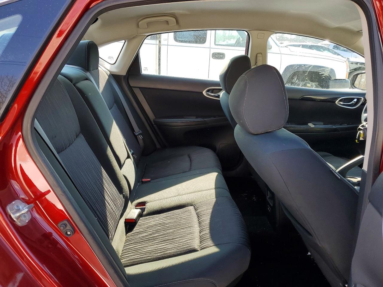 2019 NISSAN SENTRA S photo 10