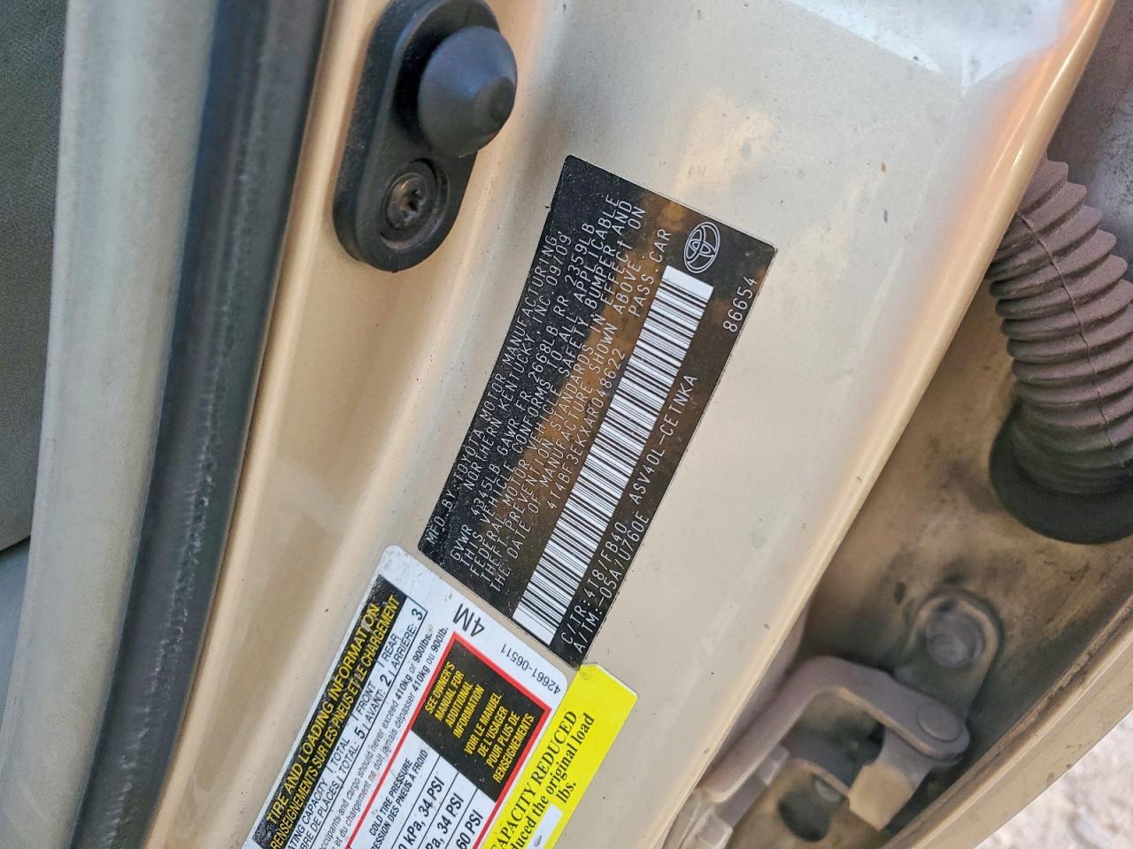 2010 TOYOTA CAMRY BASE photo 12