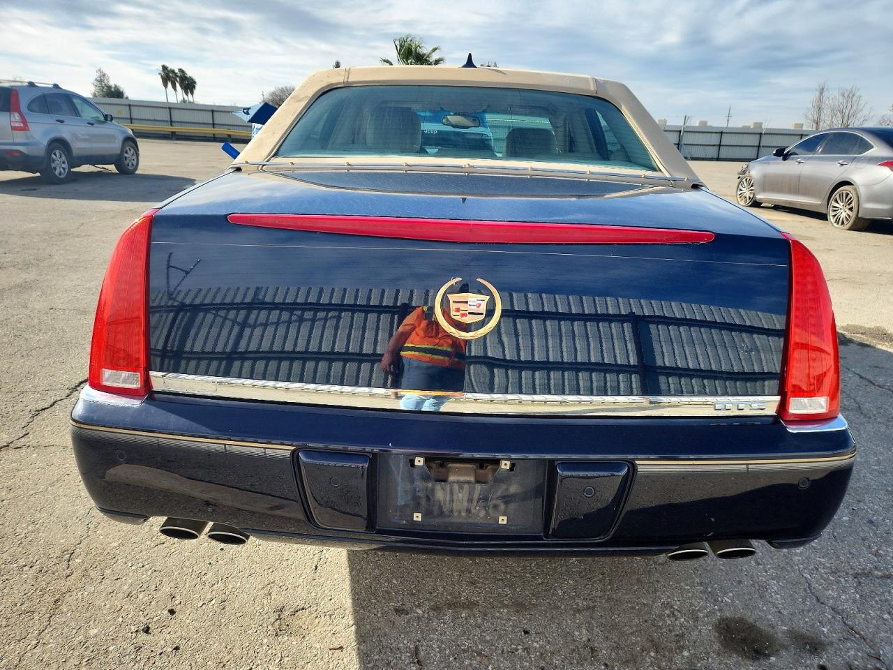 2009 CADILLAC DTS photo 6