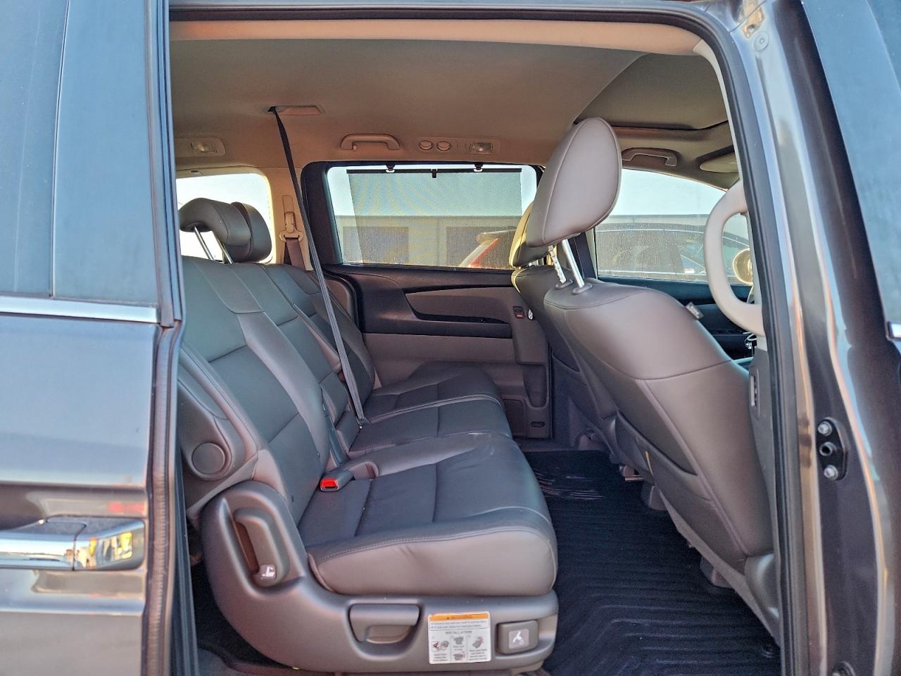 2016 HONDA ODYSSEY EXL photo 11