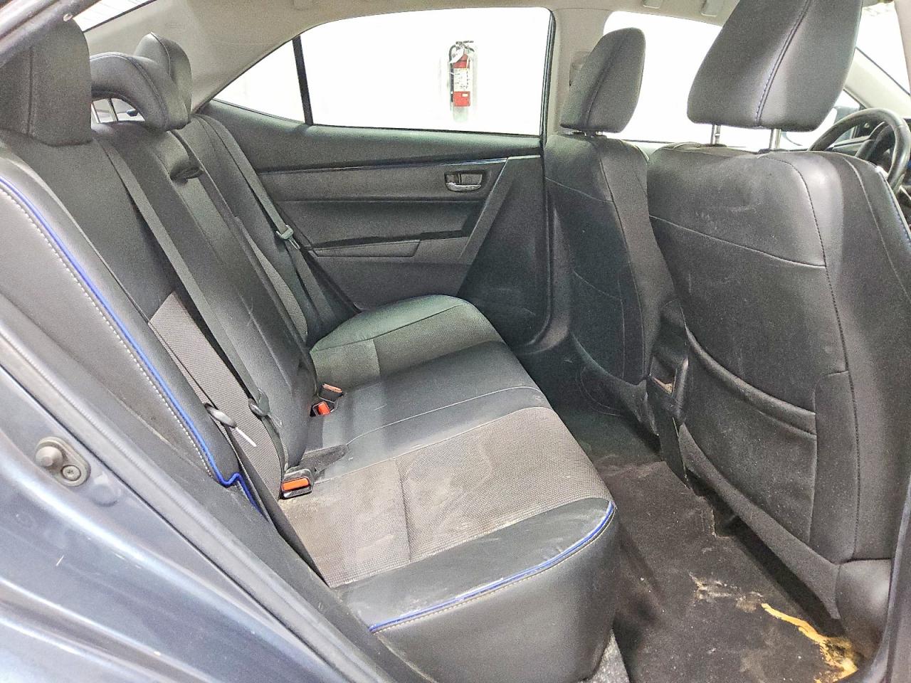 2019 TOYOTA COROLLA SE photo 10