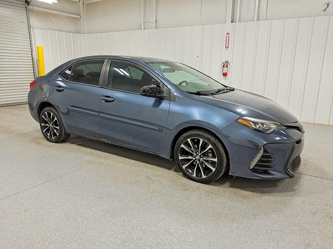 2019 TOYOTA COROLLA SE photo 4