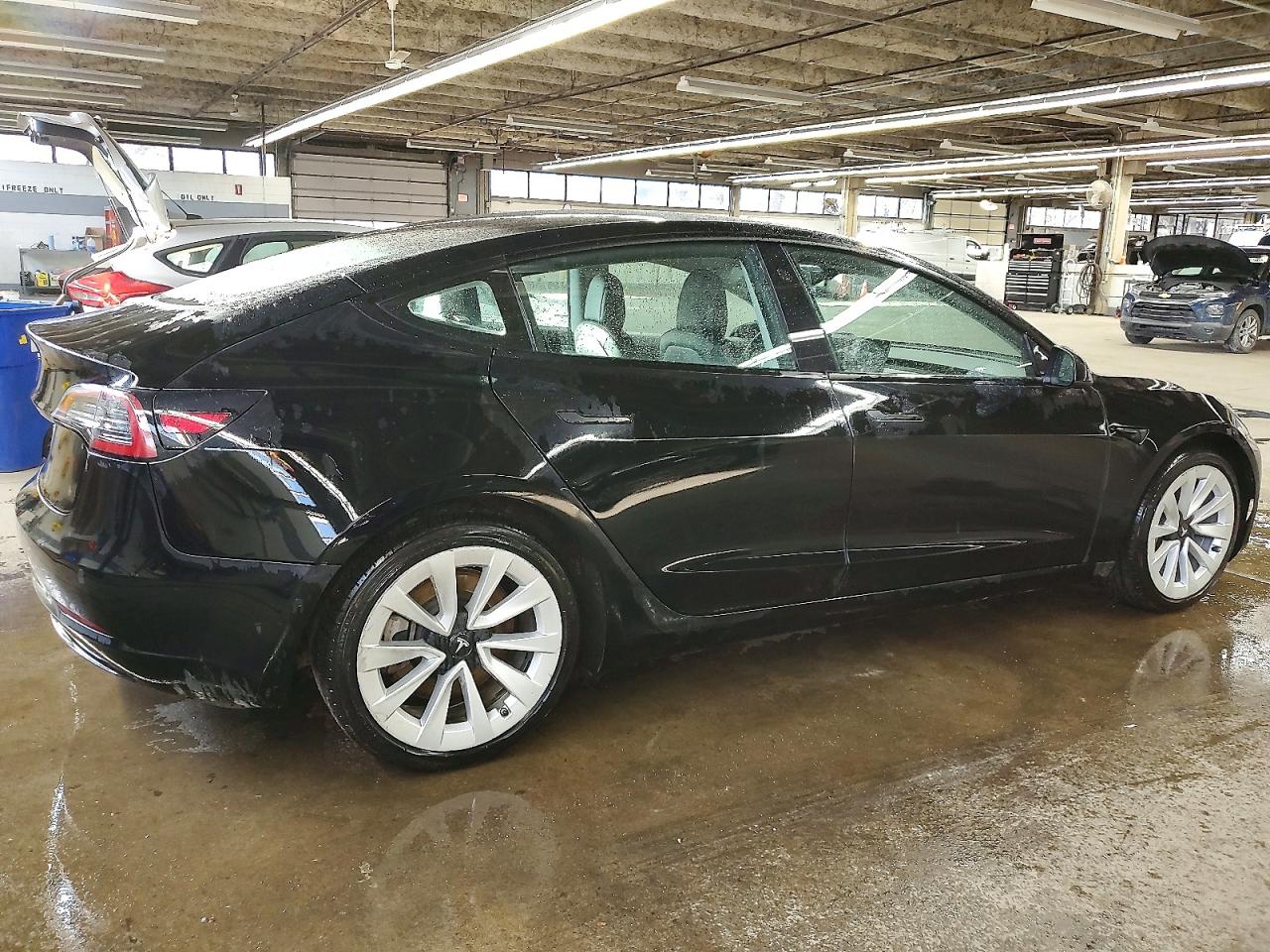 2022 TESLA MODEL 3 photo 3