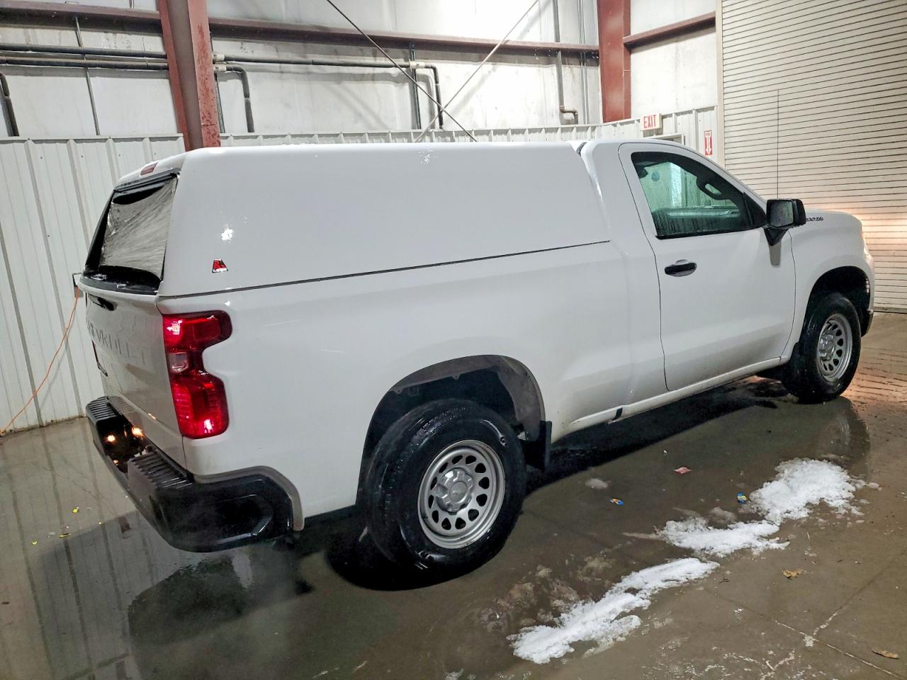 2023 CHEVROLET SILVERADO C1500 photo 3