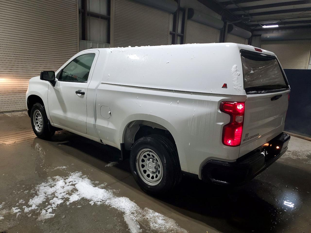 2023 CHEVROLET SILVERADO C1500 photo 2