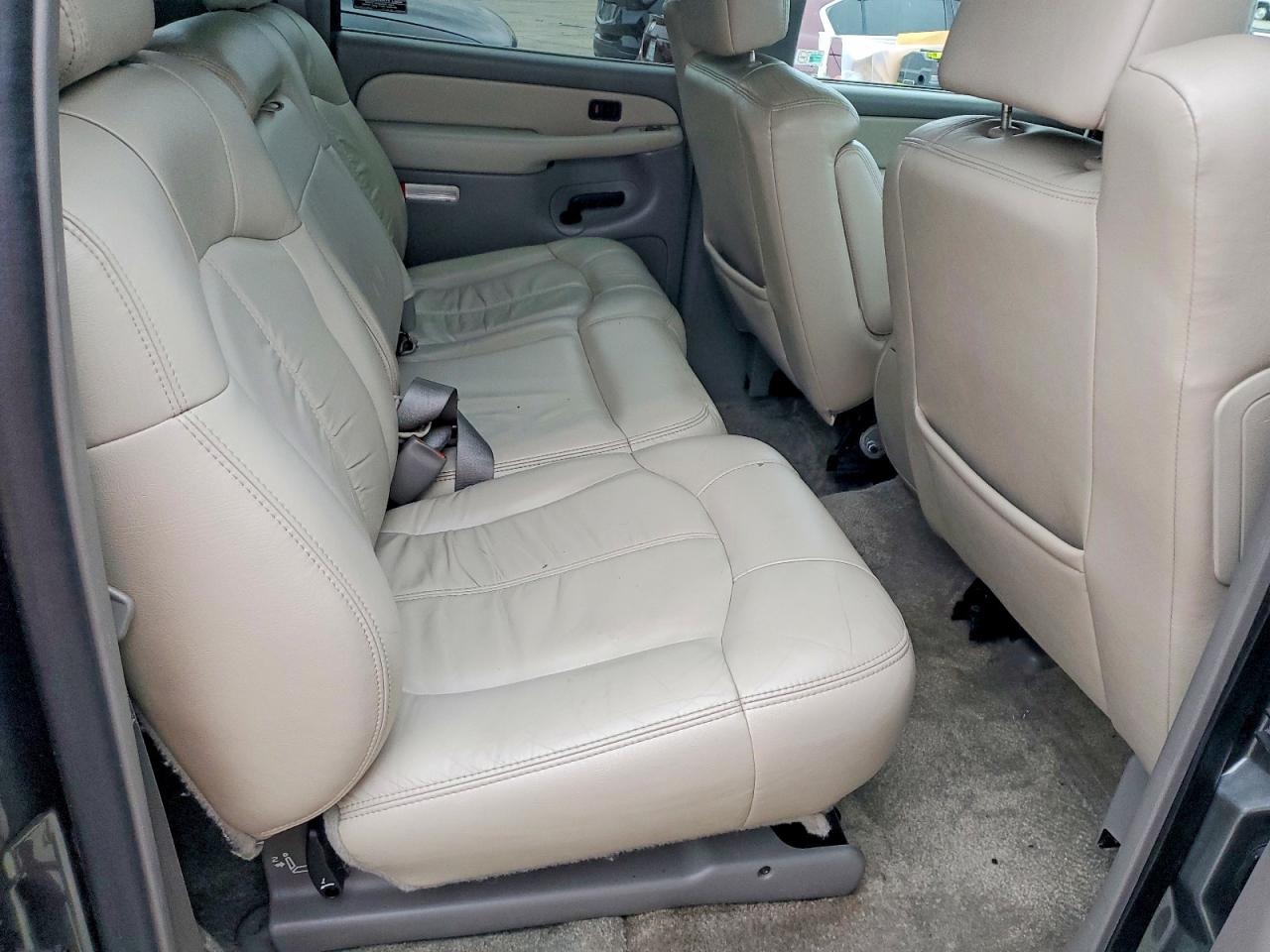 2001 CHEVROLET SUBURBAN K2500 photo 10