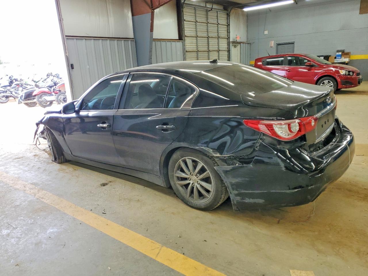 2015 INFINITI Q50 BASE photo 2