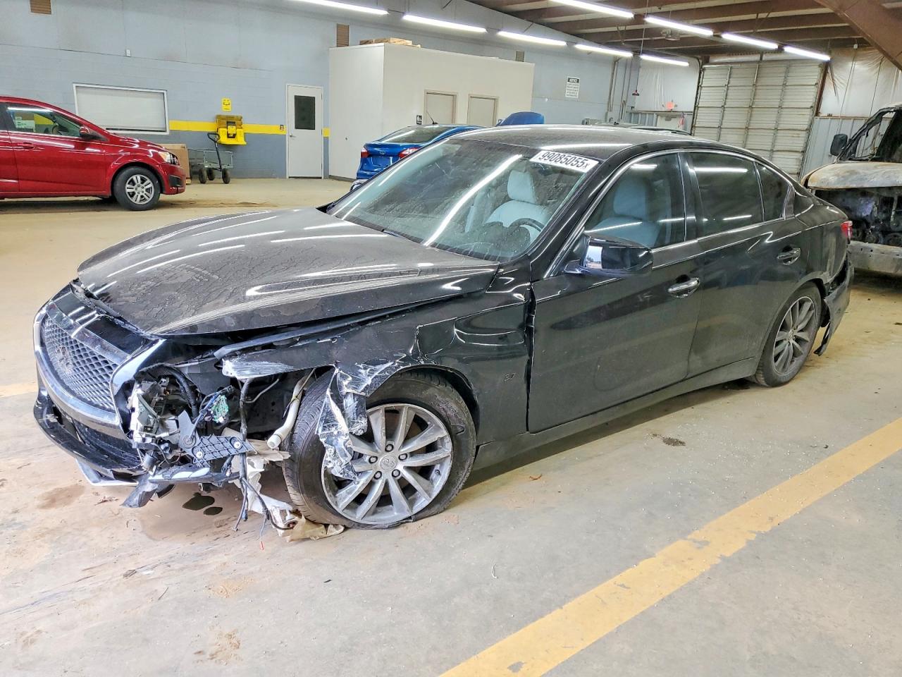 2015 INFINITI Q50