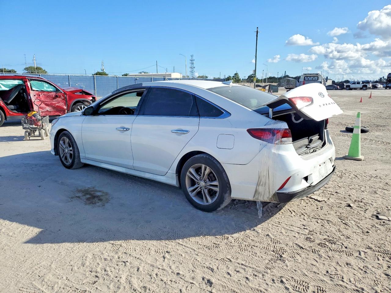 2018 HYUNDAI SONATA SPORT photo 2