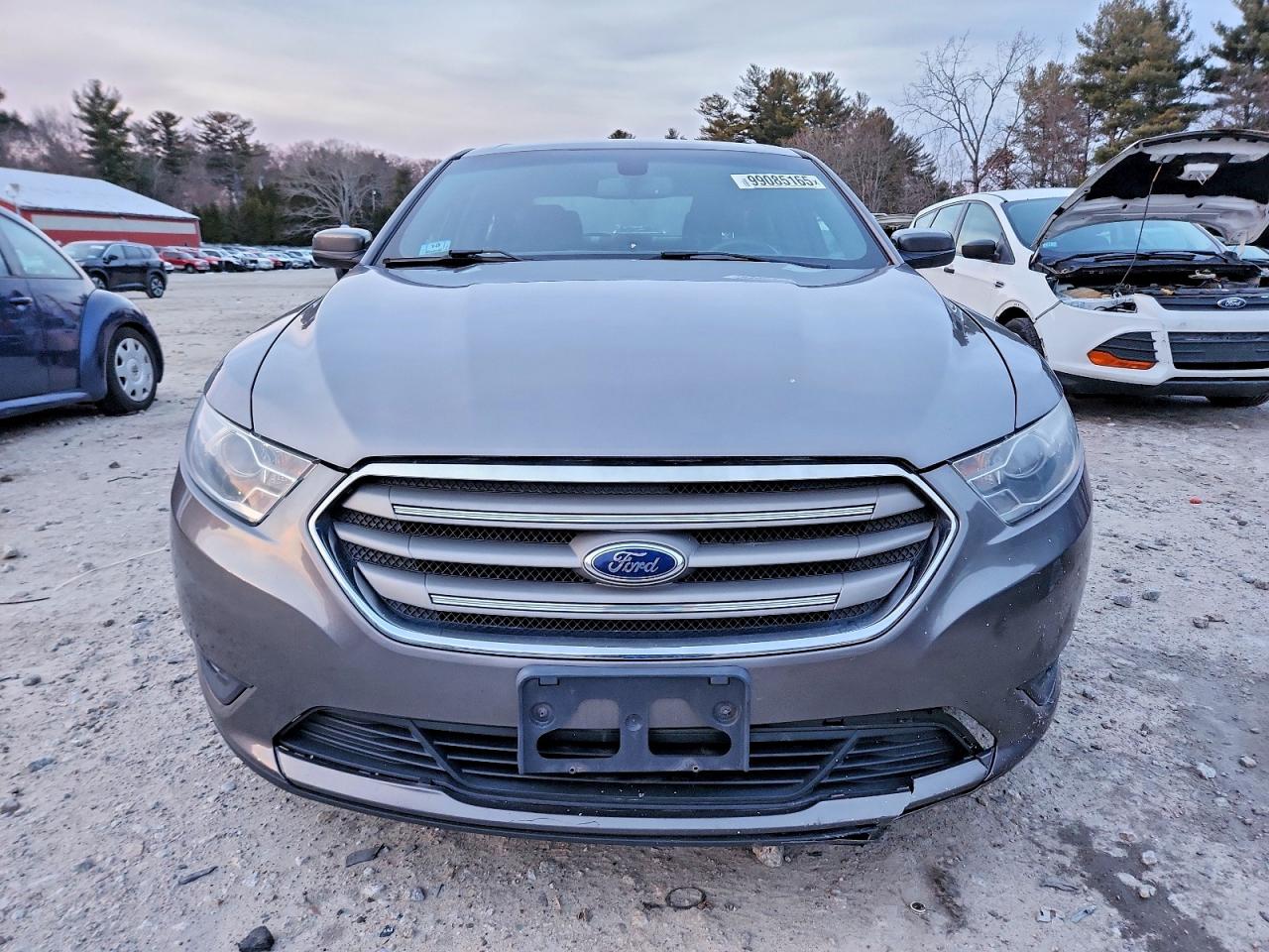 2014 FORD TAURUS SEL photo 5