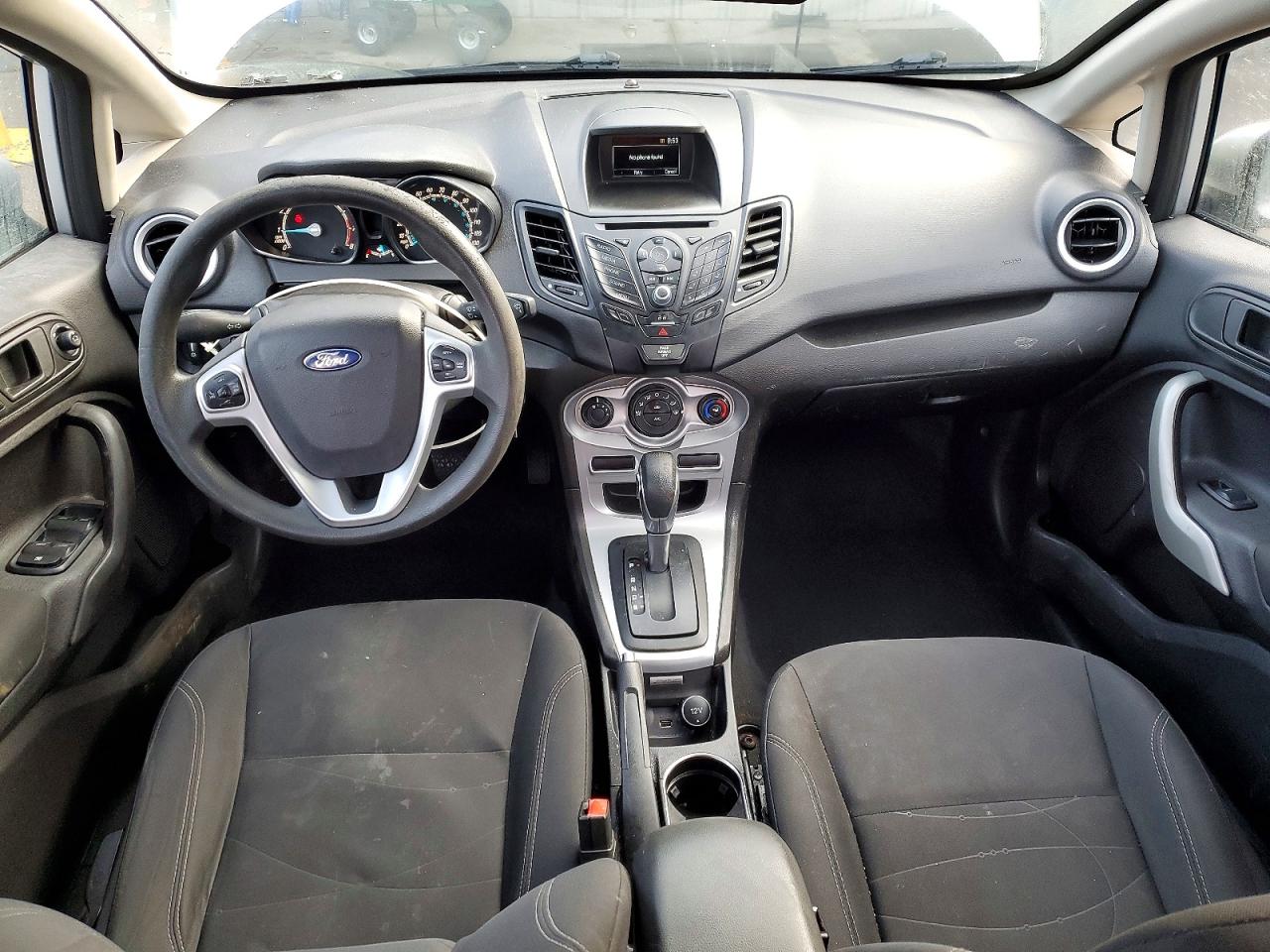 2019 FORD FIESTA SE photo 8