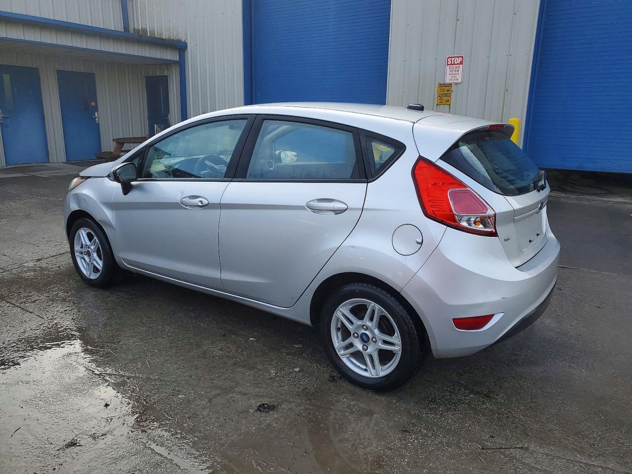 2019 FORD FIESTA SE photo 2