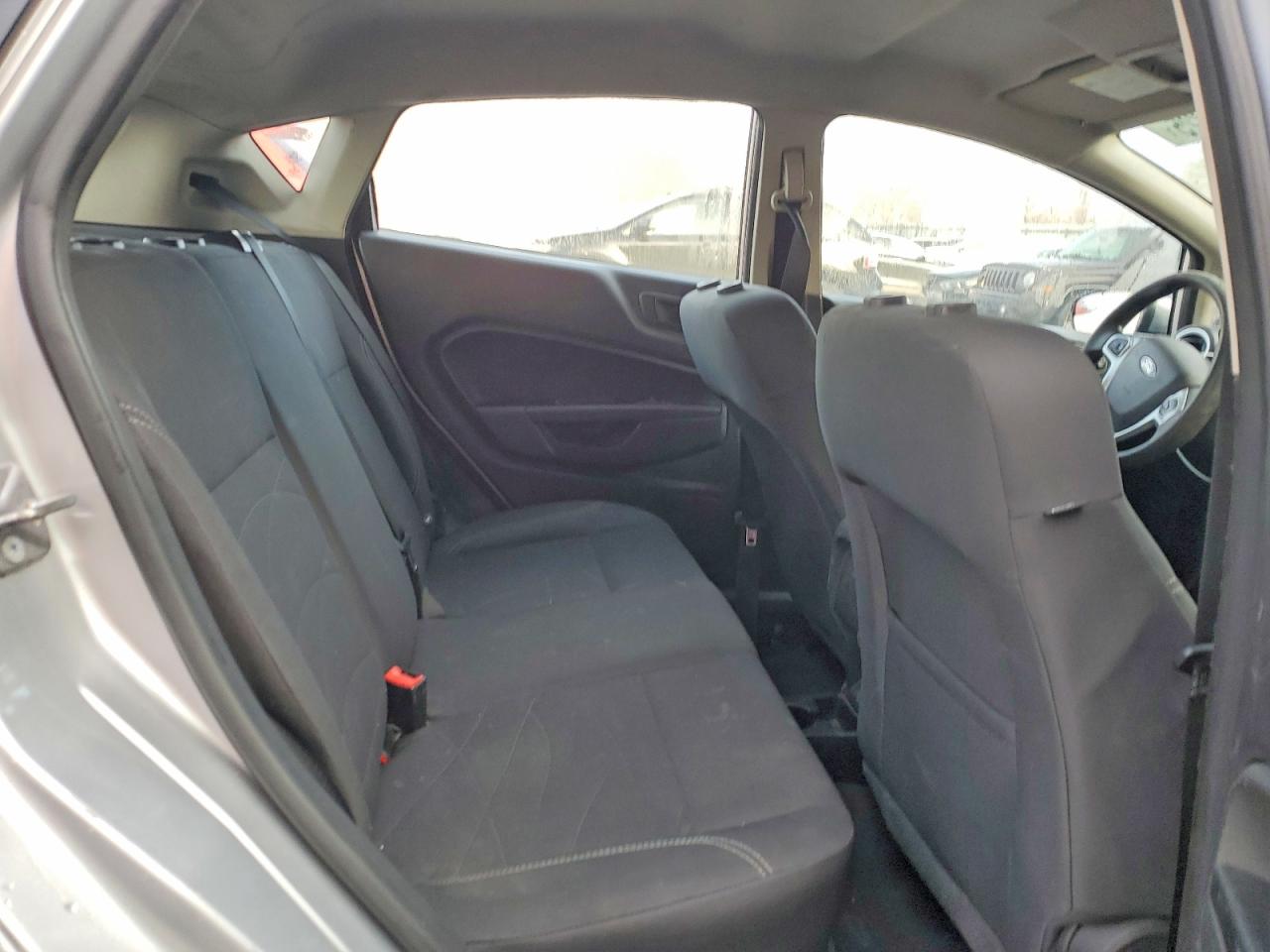 2019 FORD FIESTA SE photo 10
