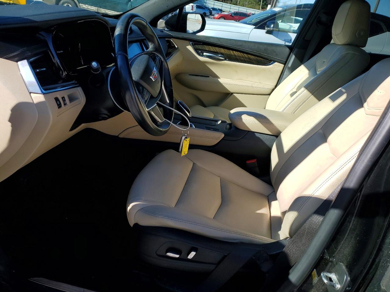 2017 CADILLAC XT5 photo 7