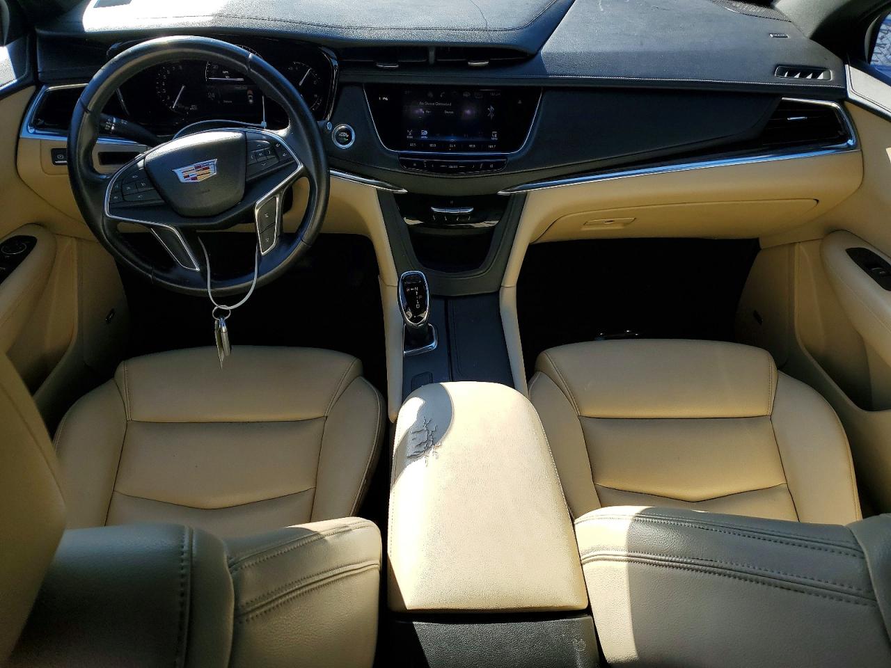 2017 CADILLAC XT5 photo 8