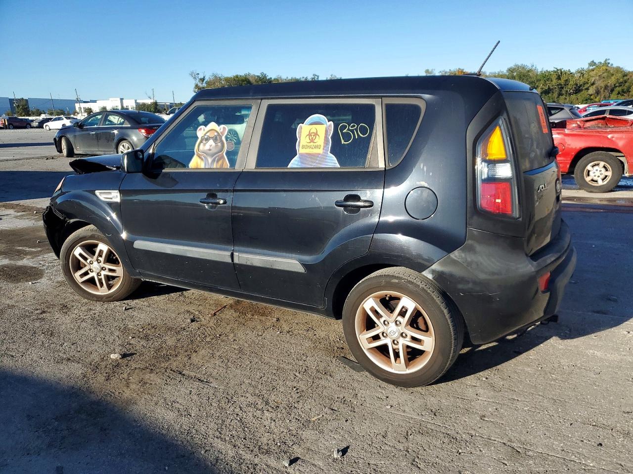 2011 KIA SOUL + photo 2