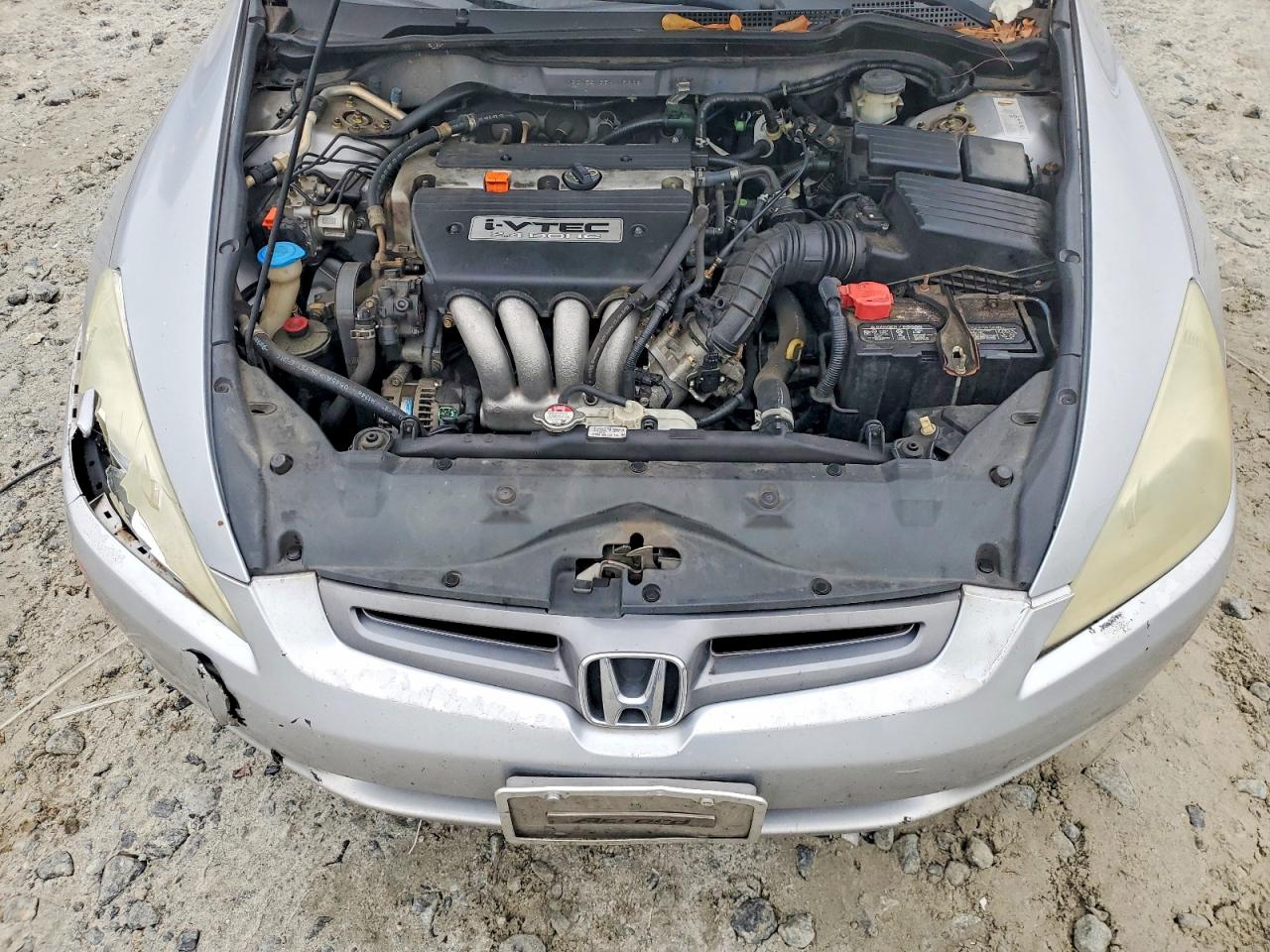 2005 HONDA ACCORD DX photo 11