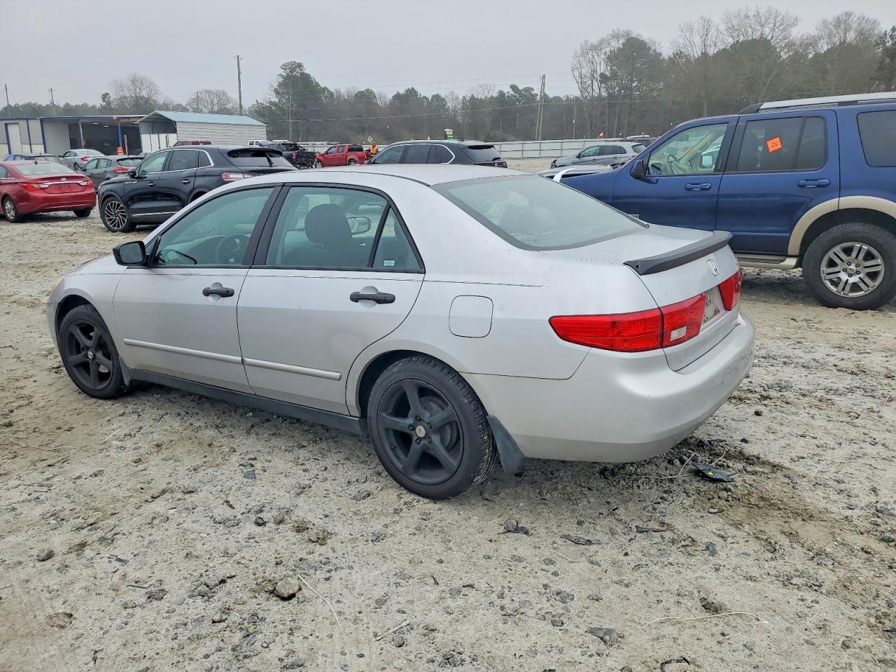 2005 HONDA ACCORD DX photo 2