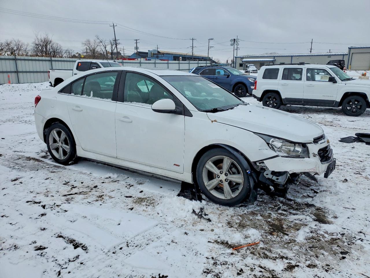 2016 CHEVROLET CRUZE LIMITED LT photo 4