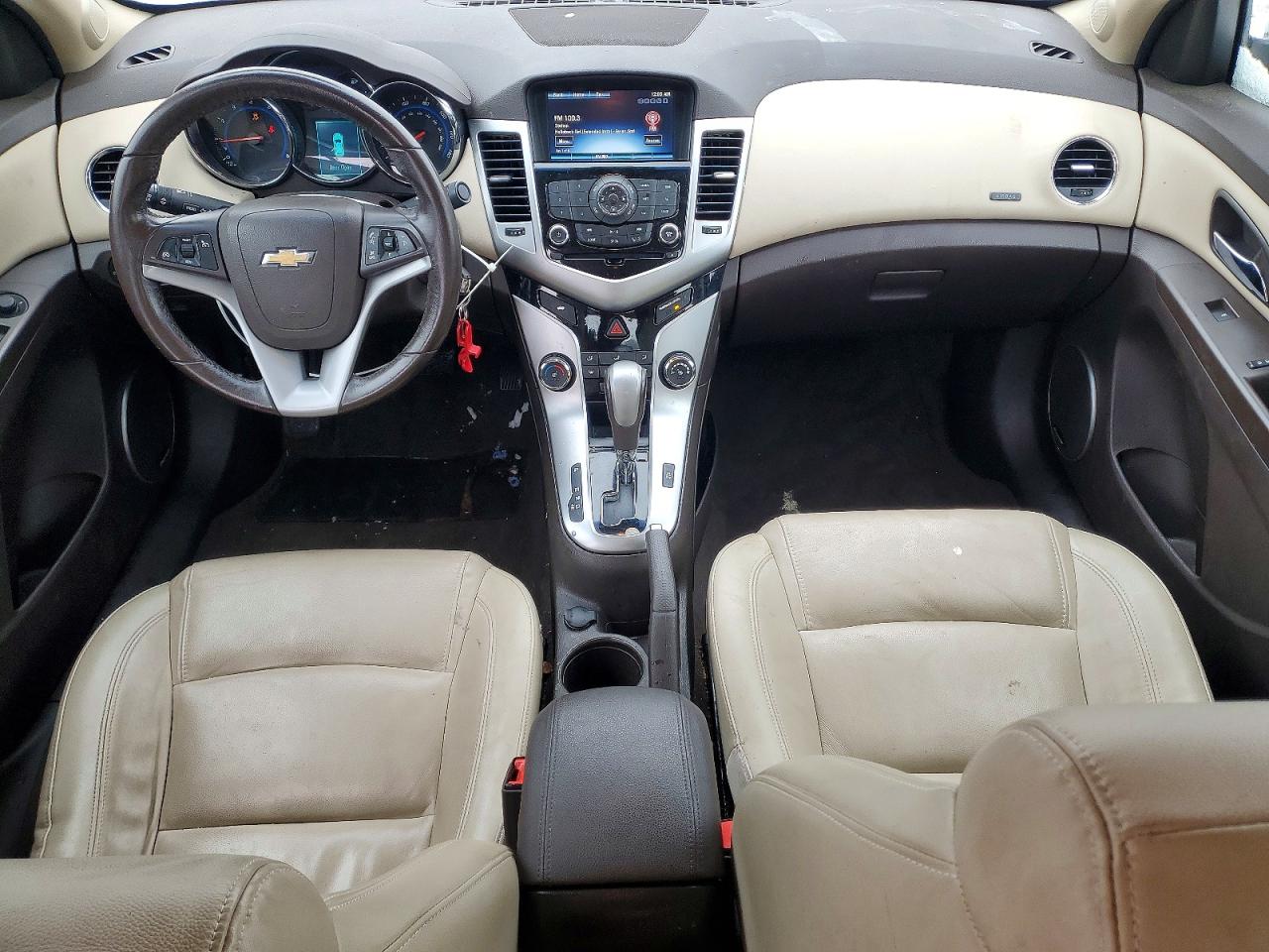2016 CHEVROLET CRUZE LIMITED LT photo 8