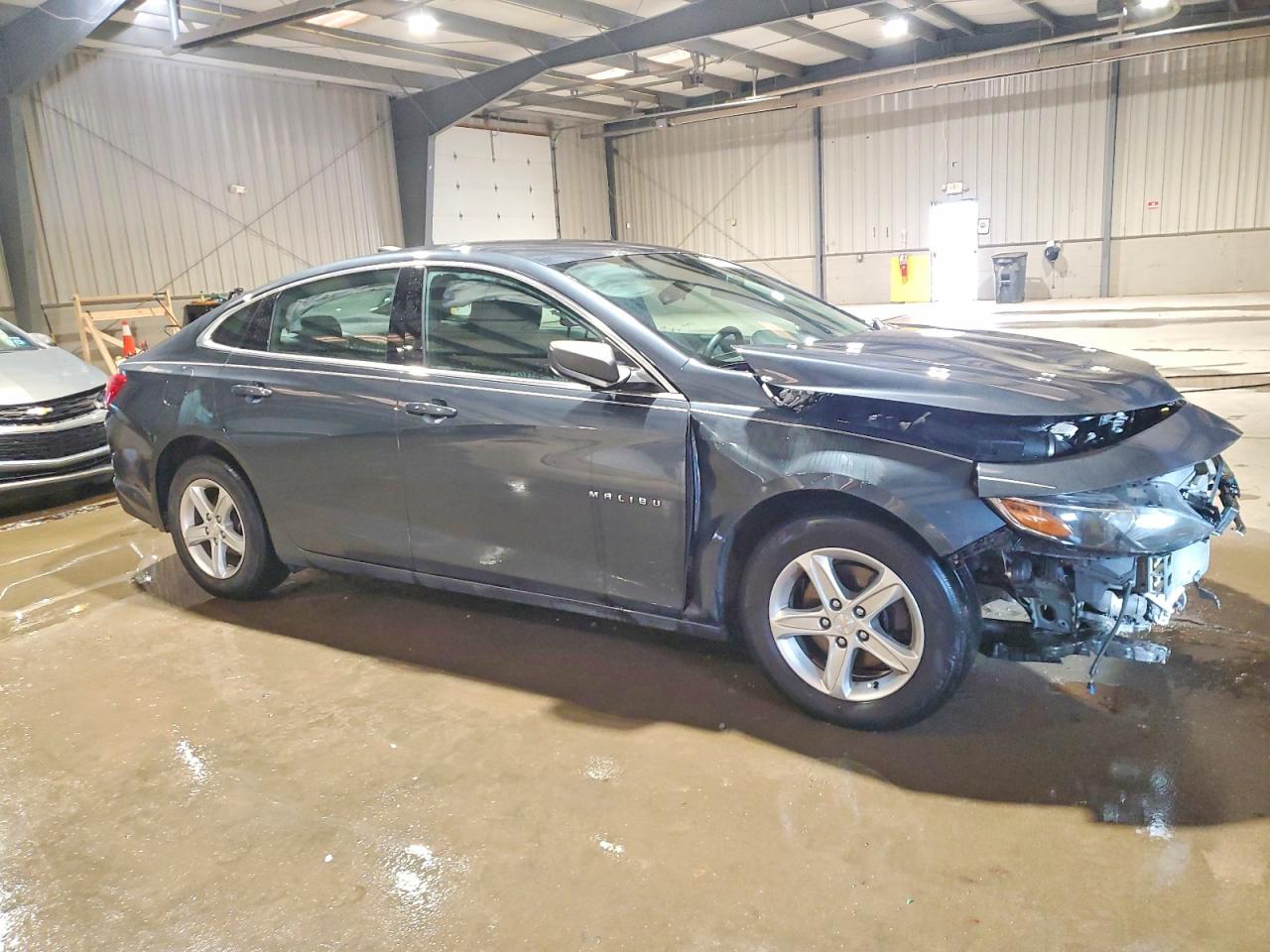 2021 CHEVROLET MALIBU LS photo 4