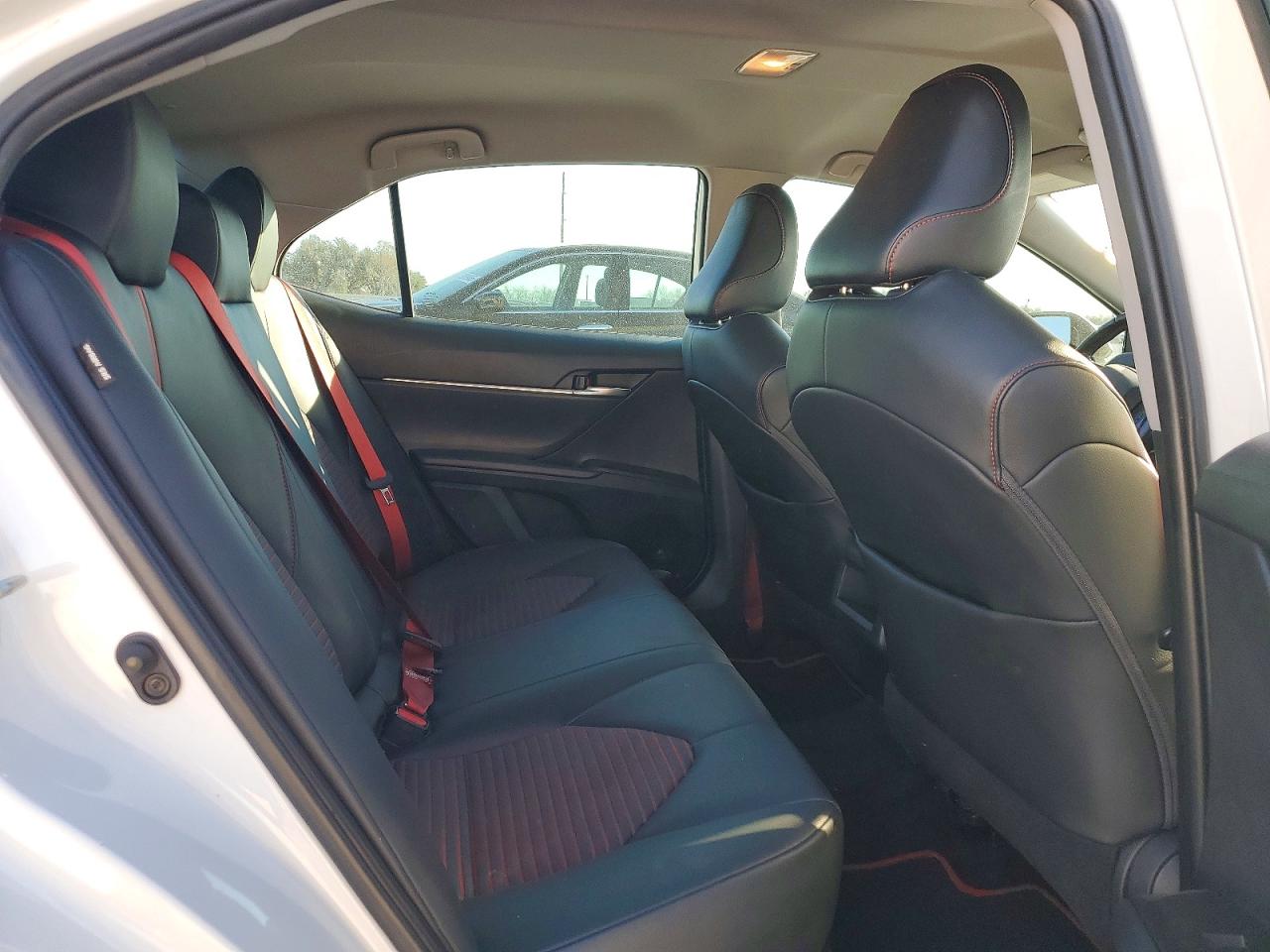 2021 TOYOTA CAMRY TRD photo 10