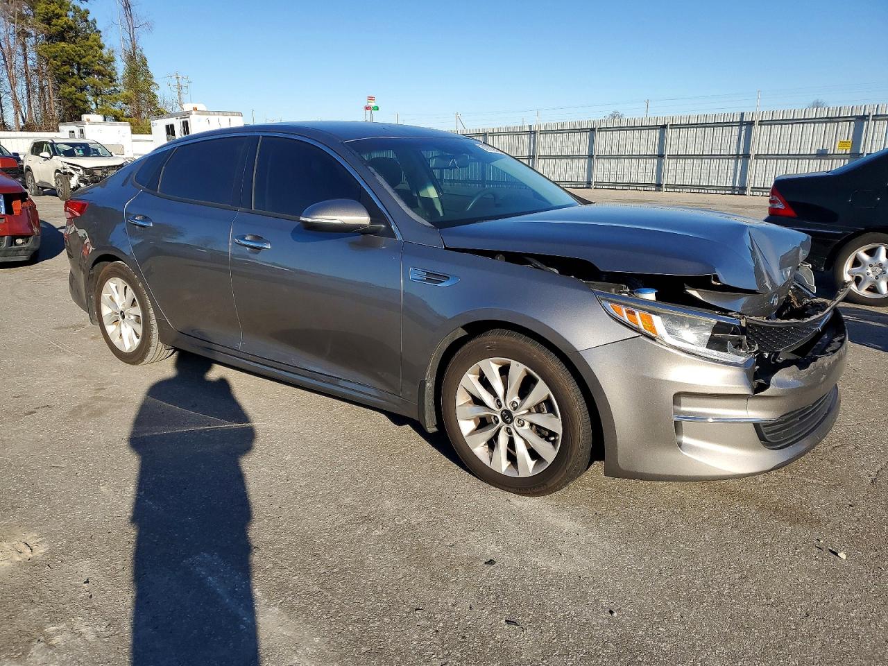 2018 KIA OPTIMA LX photo 4