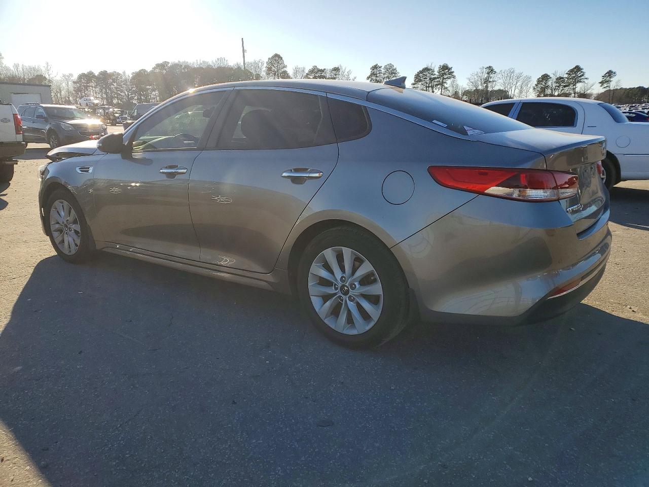 2018 KIA OPTIMA LX photo 2