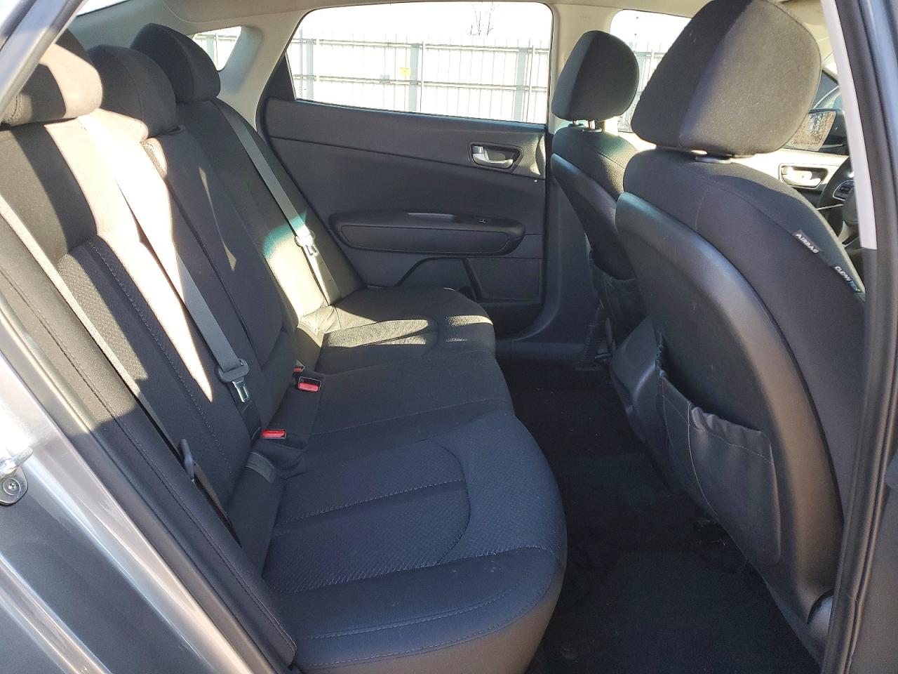 2018 KIA OPTIMA LX photo 10
