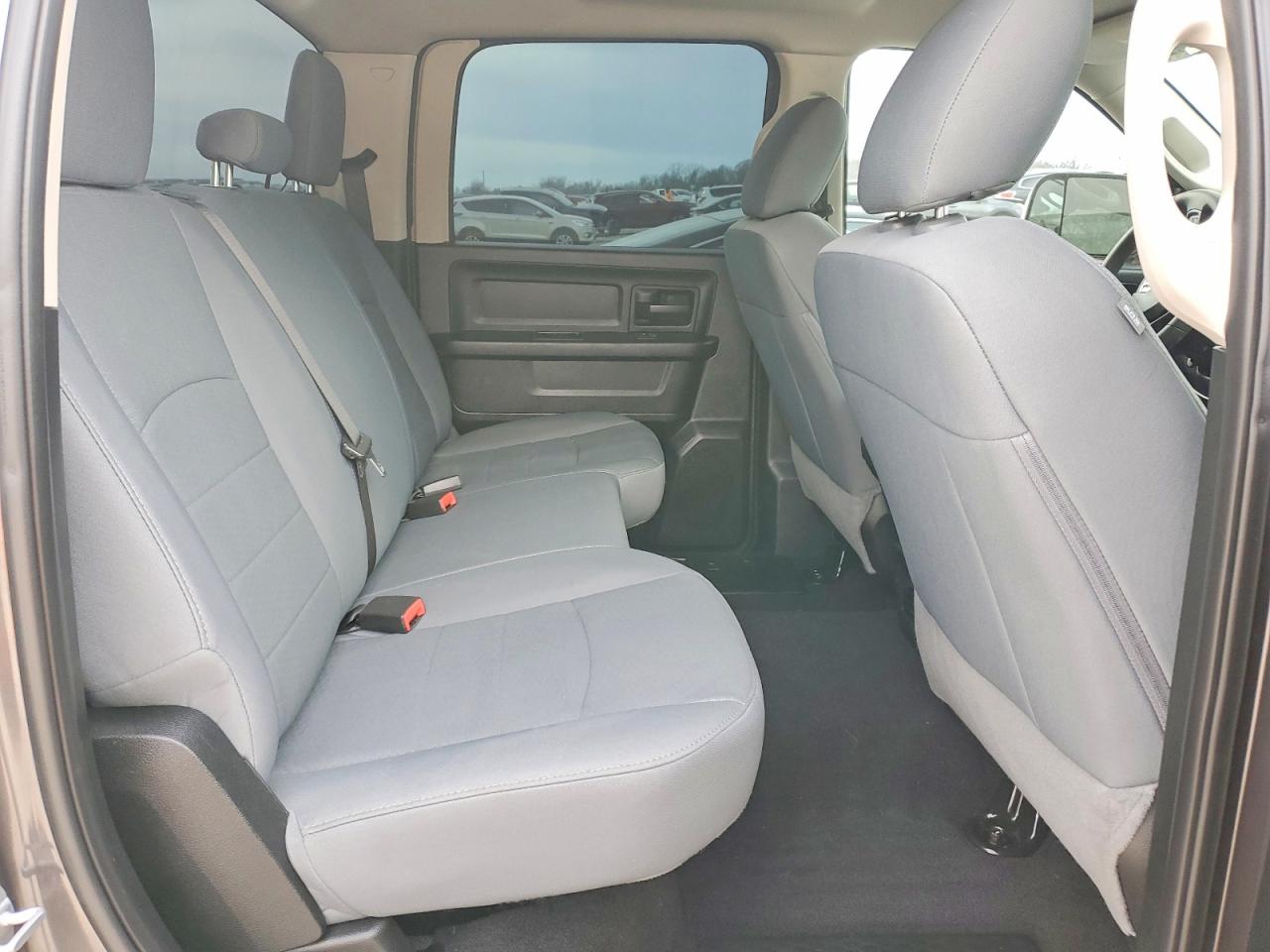2018 RAM 1500 ST photo 19