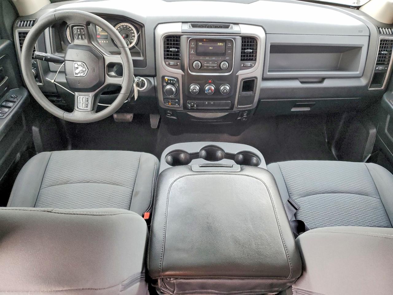 2018 RAM 1500 ST photo 15