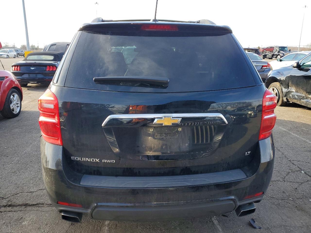 2017 CHEVROLET EQUINOX LT photo 6