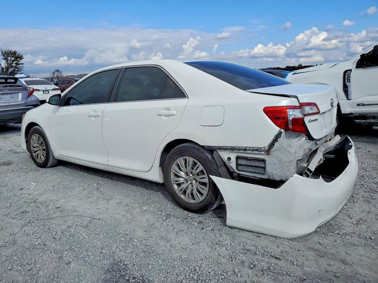 2014 TOYOTA CAMRY L photo 2