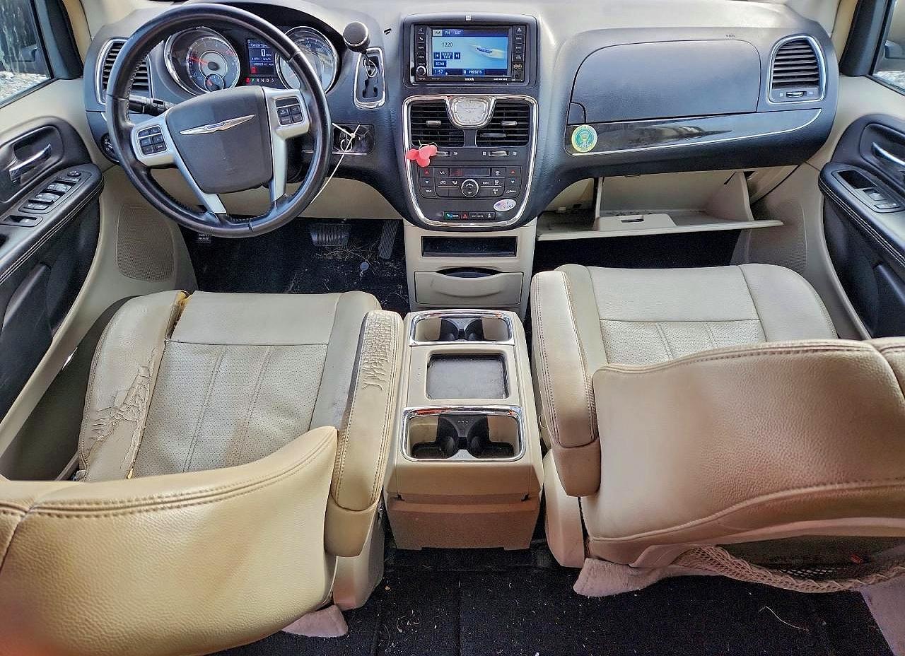 2012 CHRYSLER TOWN & COUNTRY TOURING photo 8
