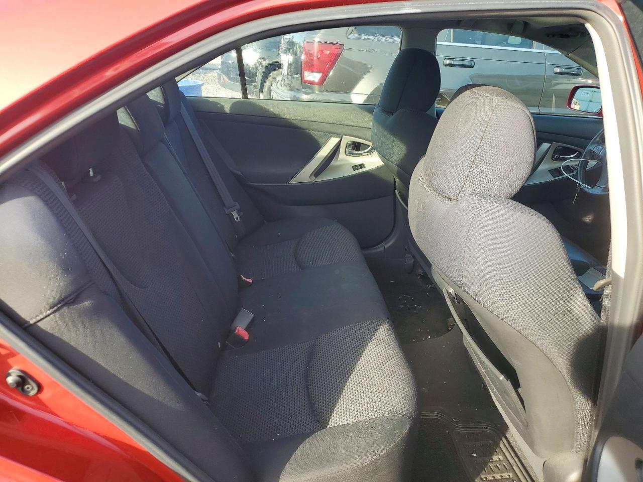2011 TOYOTA CAMRY BASE photo 10