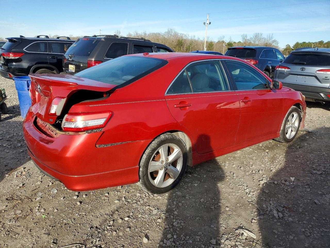2011 TOYOTA CAMRY BASE photo 3