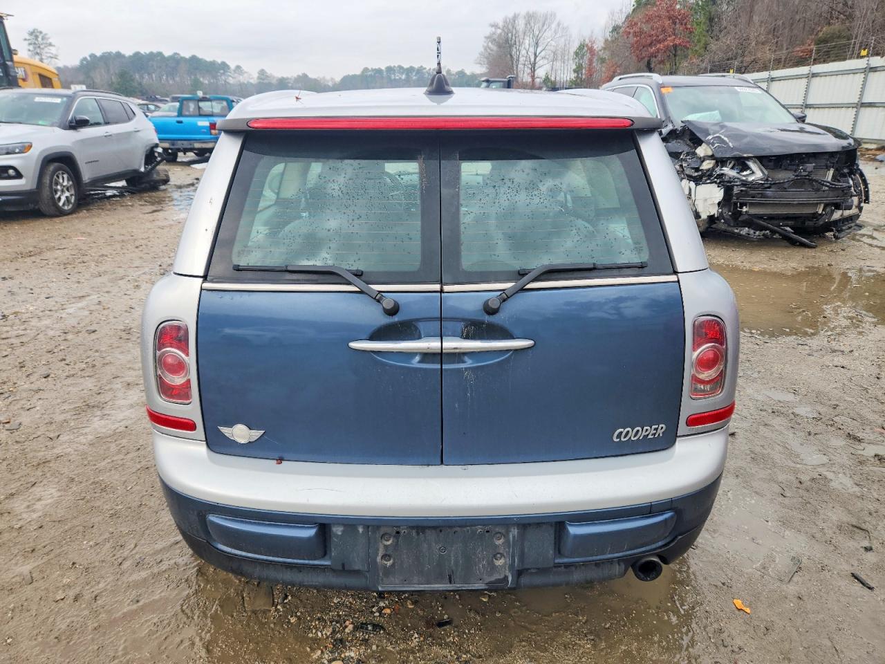 2011 MINI COOPER CLUBMAN photo 6